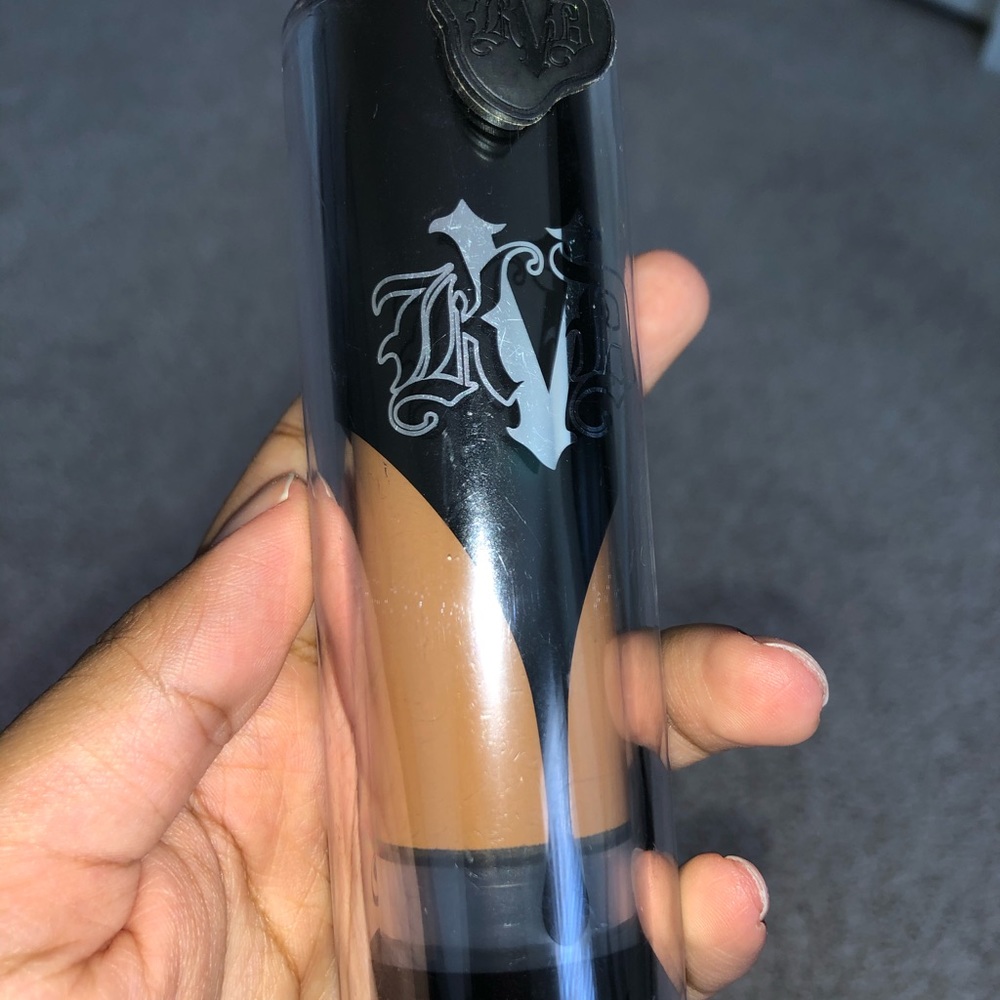 Kat Von D Lock-It Foundation